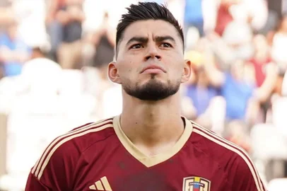 Wilker Ángel jogou os 90 minutos de Venezuela 1x0 Peru.<!-- NICAID(16004007) -->