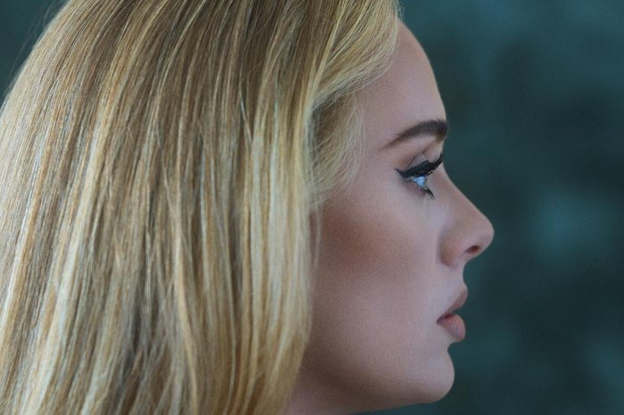 Reprodução / Twitter@adele