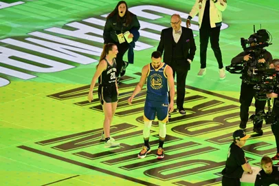Sabrina Ionescu, Stephen Curry, basquete