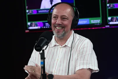 Porto Alegre, RS, BrasilPresidente do Sport Clibe Internacional, Alessandro Barcellos, participa do programa Bola nas Costas da Rádio Atlântida<!-- NICAID(16003711) -->