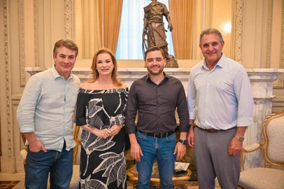 Reunião de integrantes do MDB. Na foto: Deputado e presidente estadual do partido, Vilmar Zanchin, ex-prefeita de Novo Hamburgo Fátima Daudt, vice-governador Gabriel Souza e ex-prefeito de Santa Clara do Sul Paulo Kohlrausch<!-- NICAID(15953272) -->