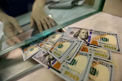 PORTO ALEGRE, RS, BRASIL, 17/10/2018 - Fotos de dólar. (FOTOGRAFO: JÚLIO CORDEIRO / AGENCIA RBS)<!-- NICAID(13788976) -->