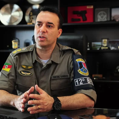 CAXIAS DO SUL, RS, BRASIL, 31/03/2023. Entrevista com o Tenente Coronel Ricardo Moreira de Vargas, novo comandante do 12° Batalhão de Polícia Militar de Caxias do Sul. (Bruno Todeschini/Agência RBS)Indexador: BTK<!-- NICAID(15390870) -->