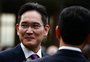 Coreia do Sul concede indulto a chefe da Samsung para ajudar a "superar a crise econômica"