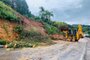 Deslizamento deixa estrada entre Flores da Cunha e Nova Pádua em meia pista<!-- NICAID(15559171) -->