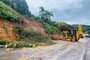 Deslizamento deixa estrada entre Flores da Cunha e Nova Pádua em meia pista<!-- NICAID(15559171) -->