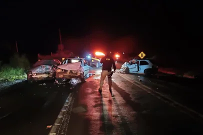 O acidente ocasionou o óbito de uma criança de três anos, que estava no Corsa, e do condutor do Escort, de 63 anos.<!-- NICAID(15761736) -->