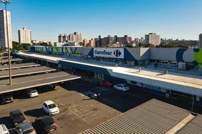 Loja do Carrefour no bairro Partenon<!-- NICAID(16150454) -->