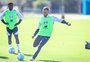 Gripado, atacante do Grêmio vira dúvida para amistoso contra o Cruzeiro