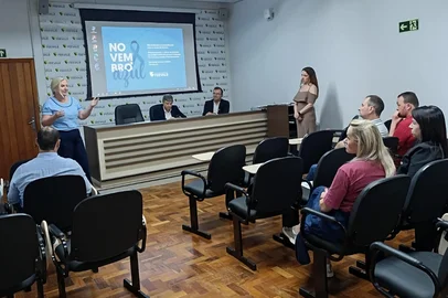 Silvia Trovo / Amvag / Divulgação Reunião dos prefeitos da Associação dos Municípios do Vale Germânico (Amvag)<!-- NICAID(16163005) -->