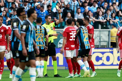 Duda Fortes / Grupo RBS PORTO ALEGRE, RS, BRASIL, 11-10-2026: Grêmio vs Internacional, clássico GreNal nº455, pelo Campeonato Brasileiro Série A 2026. O jogo ocorre na Arena, em Porto Alegre. Foto: Duda Fortes/Grupo RBS<!-- NICAID(16385285) -->