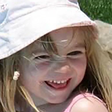 An undated handout photograph released by the Metropolitan Police in London on June 3, 2020, shows Madeleine McCann who disappeared in Praia da Luz, Portugal on May 3, 2007. German police said Wednesday they have identified a new suspect in the mysterious disappearance of British girl Madeleine McCann in 2007. "In connection with the disappearance of the then three-year-old British girl Madeleine Beth McCann..., the Braunschweig public prosecutor's office is investigating a 43-year-old German citizen on suspicion of murder," said federal police in a statement. (Photo by Handout / Madeleine McCann / AFP) / RESTRICTED TO EDITORIAL USE - MANDATORY CREDIT "AFP PHOTO / METROPOLITAN POLICE " - NO MARKETING NO ADVERTISING CAMPAIGNS - DISTRIBUTED AS A SERVICE TO CLIENTSEditoria: CLJLocal: LondonIndexador: HANDOUTSecao: policeFonte: METROPOLITAN POLICEFotógrafo: Handout<!-- NICAID(15878010) -->