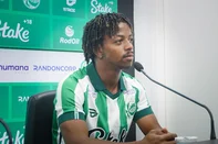 Na tarde desta sexta-feira (10), o Juventude anunciou oficialmente três reforços para a equipe: o goleiro Marcão, o lateral-direito Reginaldo e o atacante Ênio. Na foto, Ênio.<!-- NICAID(15951690) -->