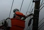 Retirada de fios sem uso em postes alteram o trânsito de Farroupilha nesta quarta