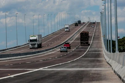 PORTO ALEGRE, RS, BRASIL - 15/12/2020Nova Ponte do Guaíba<!-- NICAID(14669124) -->