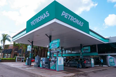 Postos da Petronas chegam ao RS<!-- NICAID(16020088) -->