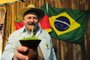 CAXIAS DO SUL, RS, BRASIL (05/03/2014) Escola do Chimarrão. Pedro José Schwengber demonstra como preparar um bom chimarrão. Estande montado na Festa da Uva 2014.<!-- NICAID(10288770) -->