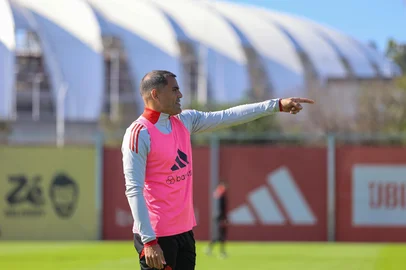 Gabriel mercado em treinamento pelo Inter em junho de 2025.<!-- NICAID(16054295) -->