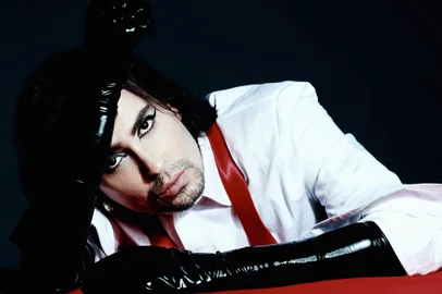 O cantor Johnny Hooker vai apresentar em Porto Alegre o show Clube da Sofrência - Uma Homenagem a Marília Mendonça.<!-- NICAID(15411456) -->