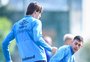 Geromel e Pavon voltam a treinar com grupo do Grêmio e são preparados para jogo contra o Huachipato