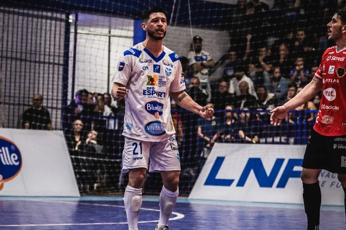 Ricardo Weschenfelder / Vélez Camaquã, divulgação