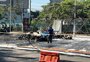 Avião de pequeno porte cai em avenida na Barra Funda, zona oeste de São Paulo