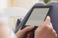 Kindle, livro online - Foto: ptnphotof/stock.adobe.comIndexador: Petar NeychevFonte: 691055522<!-- NICAID(15813201) -->