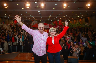 Convenção do PSD confirma Jairo Jorge como candidato a prefeitod e Canoas com a vereadora Maria Eunice (PT) como vice<!-- NICAID(15832198) -->
