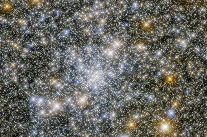 Registro do aglomerado globular NGC 6540, que fica localizado a 17 mil anos-luz da Terra, na Constelação de Sagitário e ao centro da Via Láctea.<!-- NICAID(15183745) -->