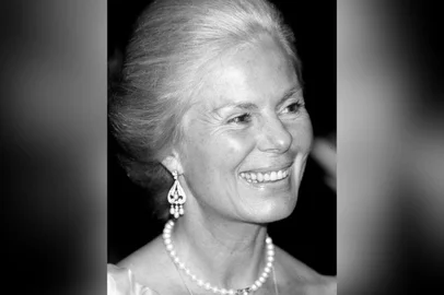 É com profundo pesar que o Palácio de Buckingham anuncia a morte de Sua Alteza Real, a Duquesa de Kent.