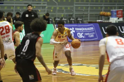Na Liga de Desenvolvimento (LDB), o Caxias Basquete/Recreio da Juventude enfrenta o Pato Basquete, no Ginásio do Sesi.<!-- NICAID(15463000) -->
