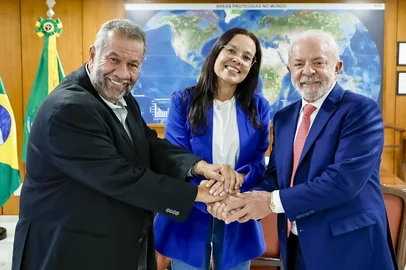Carlos Lupi, Juliana Brizola e Lula, no Palácio do Planalto<!-- NICAID(16223517) -->