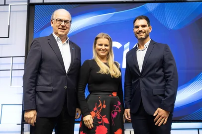 Da esquerda para a direita: Rogério Ragazzon, Agatha Tonietto e William Furlan vão comandar Conselho Deliberativo na Gestão 2025-2027Crédito: <!-- NICAID(16027318) -->