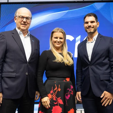Da esquerda para a direita: Rogério Ragazzon, Agatha Tonietto e William Furlan vão comandar Conselho Deliberativo na Gestão 2025-2027Crédito: <!-- NICAID(16027318) -->