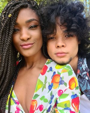 @erikajanuza Instagram / Reprodução