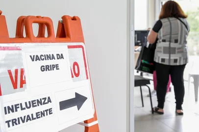 CAXIAS DO SUL, RS, BRASIL, 13/04/2024. Todas as UBSs de Caxias do Sul abriram no sábado (13) para a Campanha Nacional de Vacinação, o Dia D da Vacinação. UBS Cinquentenário registrou movimento tranquilo. (Neimar De Cesero/Agência RBS)<!-- NICAID(15734426) -->