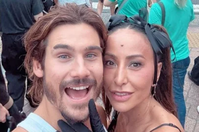 Nicolas Prattes e Sabrina Sato em Viagem ao Japão<!-- NICAID(15810305) -->