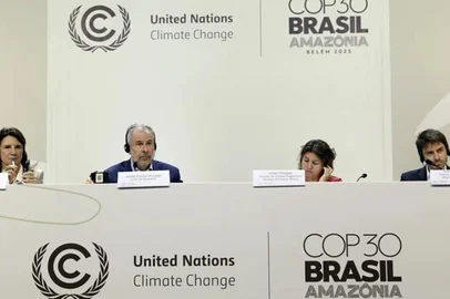 Bruno Peres / Agência Brasil Divergências entre países atrapalhem o andamento de um dos acordos mais esperados do evento, a aprovação da Meta Global de Adaptação na COP30. Foto: Bruno Peres/ Agência Brasil <!-- NICAID(16166141) -->