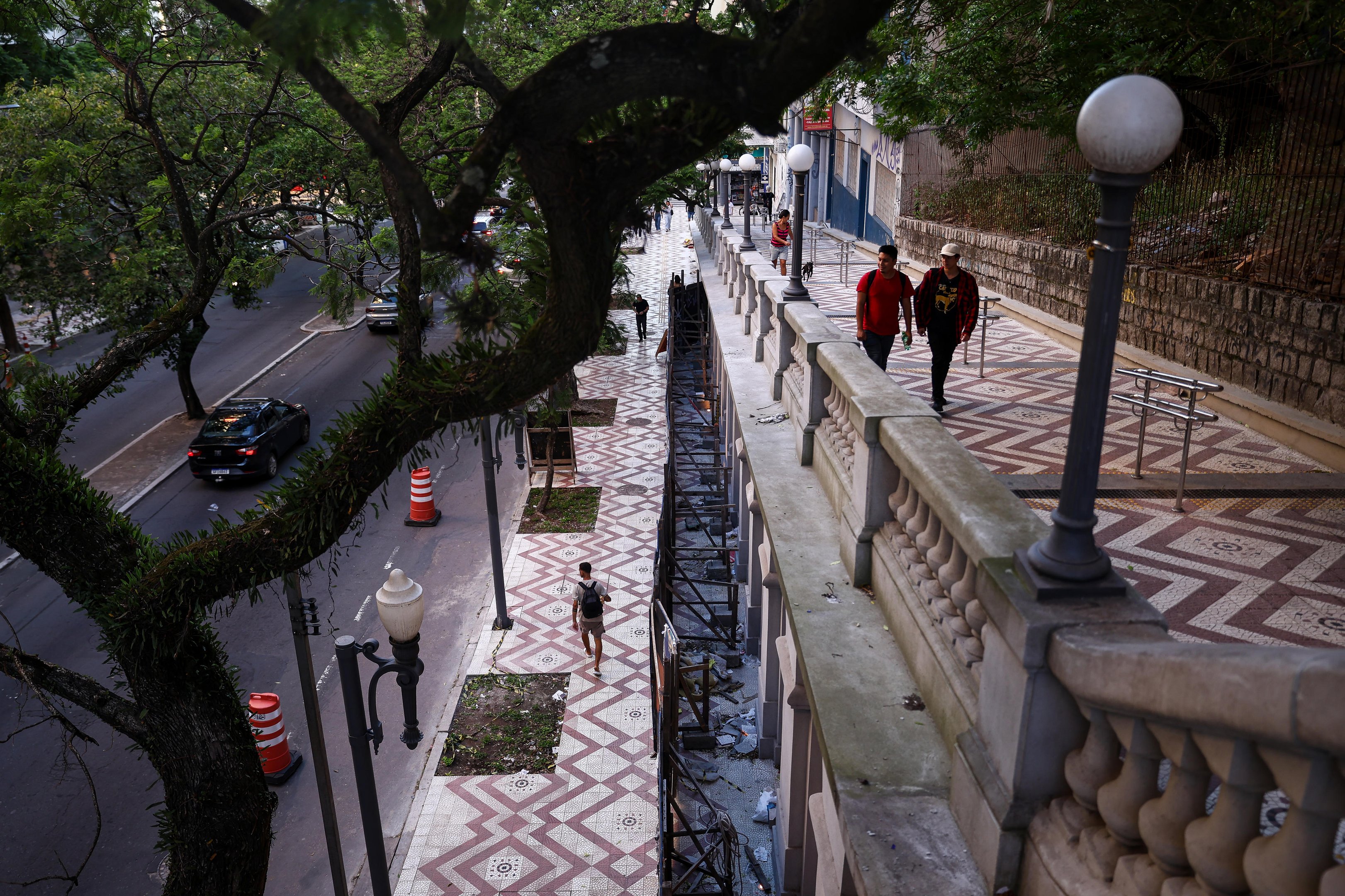 Mais de 50 empresas t&ecirc;m interesse em espa&ccedil;os comerciais de viaduto hist&oacute;rico de Porto Alegre