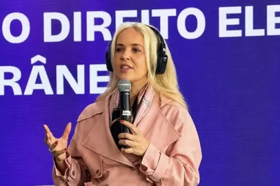 advogada gaúcha e especialista em Direito Eleitoral Francieli Campos<!-- NICAID(16383480) -->