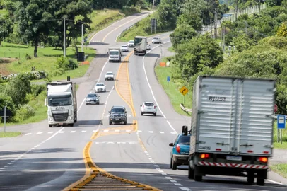Prefeitura reivindica novo estudo para duplicação da rodovia que liga Caxias do Sul e Flores da Cunha. (Neimar De Cesero/Agência RBS)Indexador: Neimar De Cesero<!-- NICAID(15957630) -->