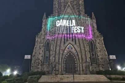 Catedral de Canela recebe projeção do Canela Light Fest, evento que se inicia nesta quinta-feira.<!-- NICAID(16027461) -->