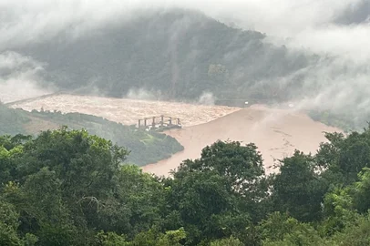 Barragem 14 de Julho, no Rio das Antas<!-- NICAID(15751658) -->