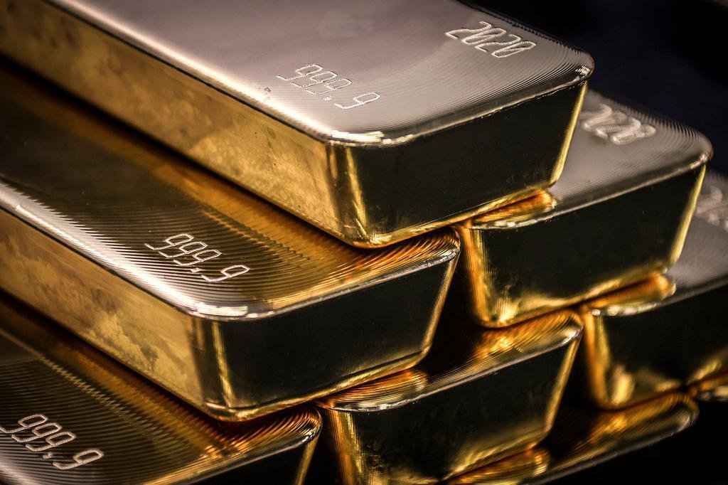 Investir em ouro &eacute; para poucos? Entenda por que o metal valorizou tanto e como entrar neste mercado