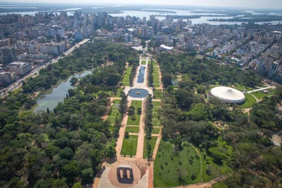 PORTO ALEGRE, RS, BRASIL - 18.09.2020 - Parque Farroupilha também conhecido como Parque da Redençã completa 85 anos de história. (Foto: Isadora Neumann/Agencia RBS)<!-- NICAID(14595993) -->