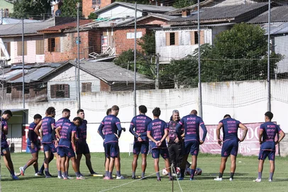 CAXIAS DO SUL, RS, BRASIL, 04/03/2026. Reapresentação Caxias e apresentação novo executivo no Estádio Centenário. (Ariéli Ziegler/Agência RBS)Indexador: Arieli Ziegler<!-- NICAID(16238240) -->