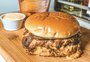 Pão de vinho e barbecue com cerveja: festival de hambúrguer apresenta criações inusitadas do lanche no RS
