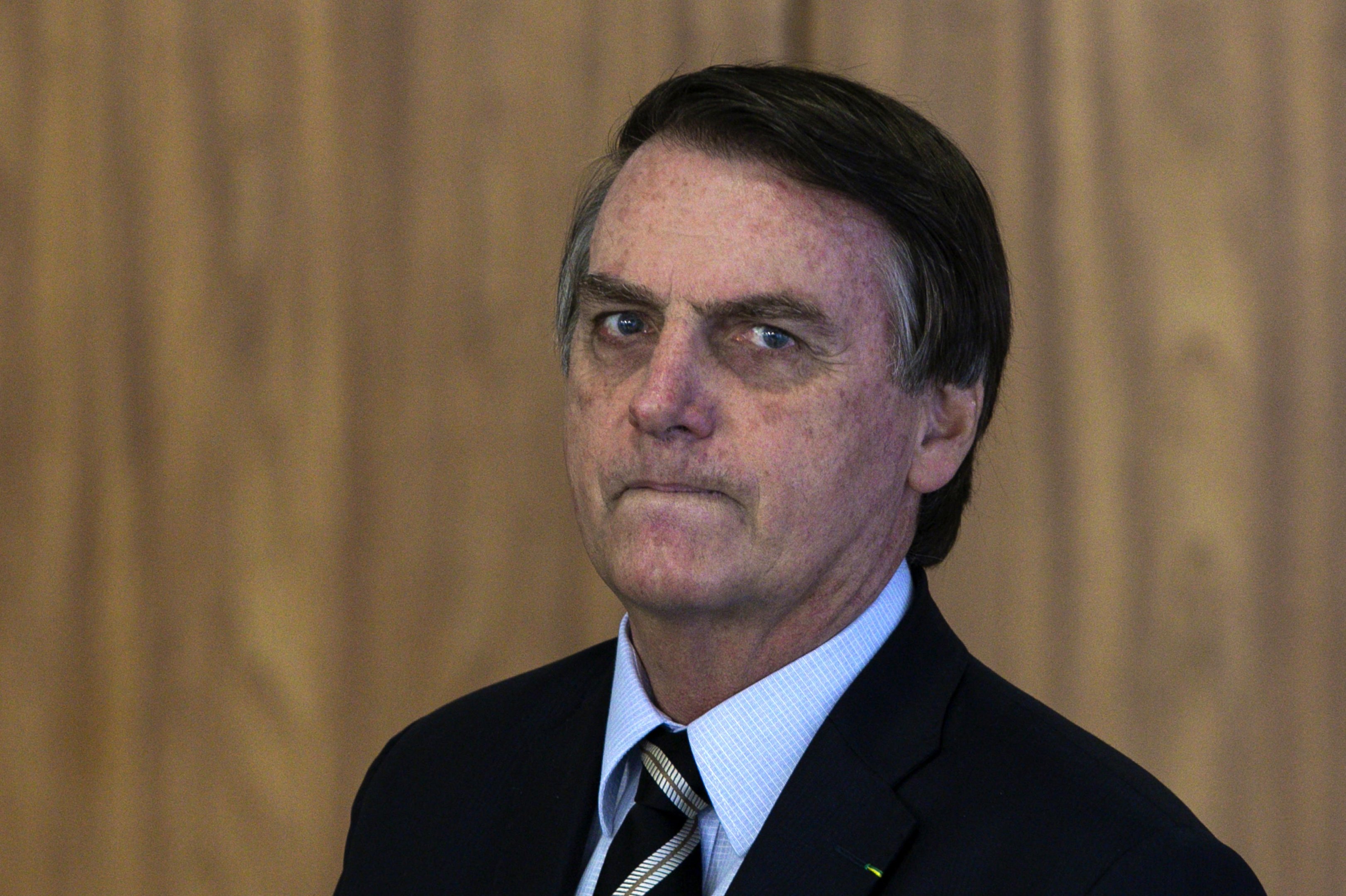 Jair Bolsonaro passa por cirurgia para corre&ccedil;&atilde;o de h&eacute;rnia inguinal