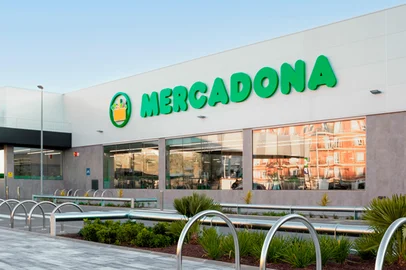 Mercadona, maior rede de supermercados da Espanha<!-- NICAID(16344725) -->