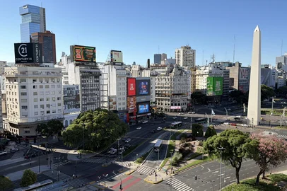 O quadro Na Estrada, do programa Baita Sábado, pela primeira vez deixa o Rio Grande do Sul _ e o Brasil _ para uma temporada internacional. O destino escolhido é Buenos Aires.<!-- NICAID(16267126) -->